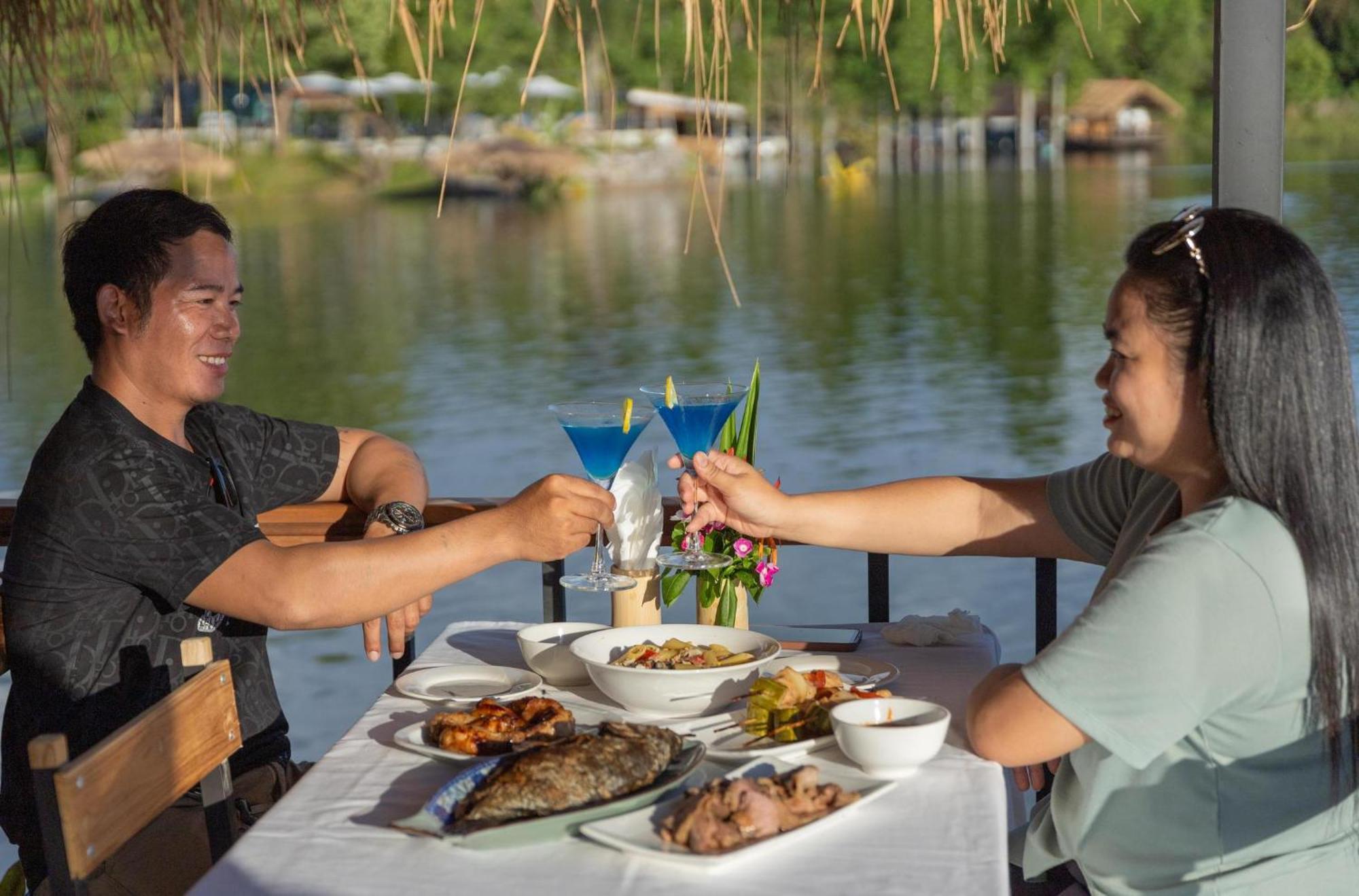 The Sanctuary Nam Ngum Beach Resort Vang Vieng Εξωτερικό φωτογραφία